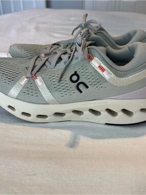 On Running Women's Athletic Sneakers in Light Gray with White Soles